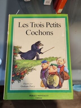 📚 4/$20 📚 Les Trois Petits Cochons Children's Book - Green Hardcover - Vintage